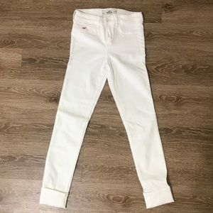 ABERCROMBIE & FITCH- White denim jeans